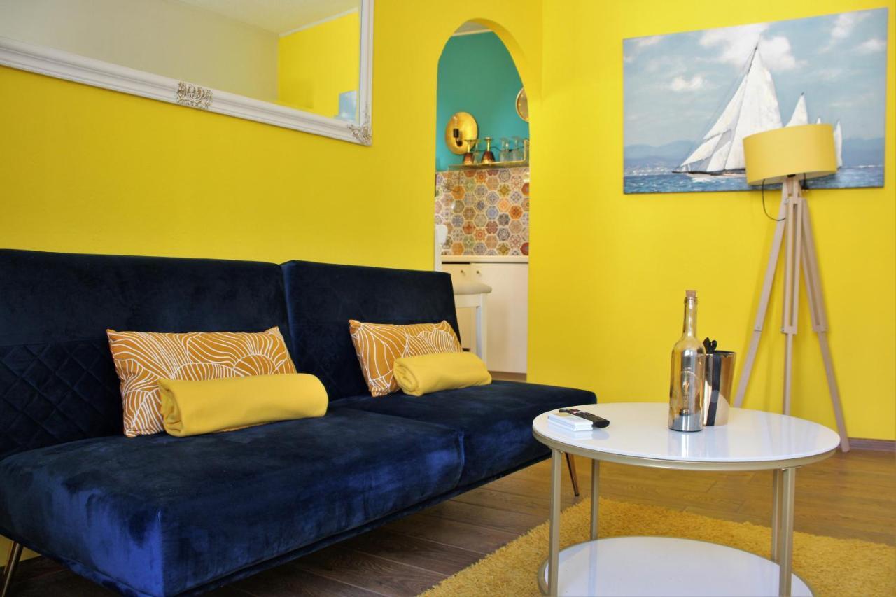 Oh La La Apartment Old Town Rovinj Eksteriør billede