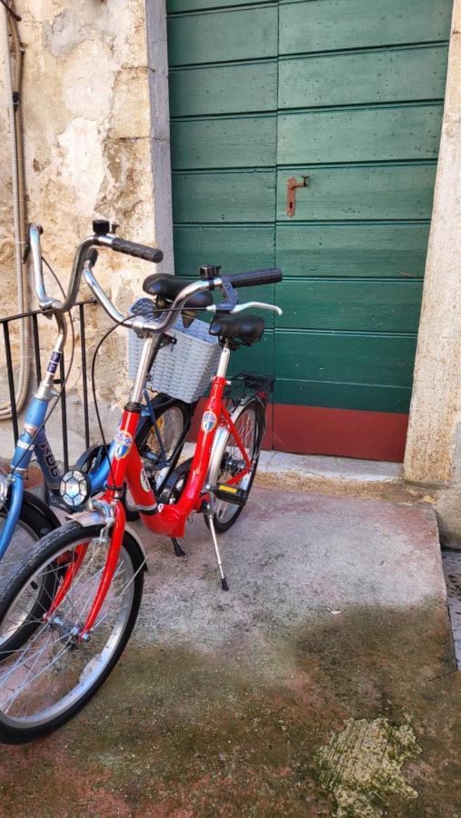 Oh La La Apartment Old Town Rovinj Eksteriør billede